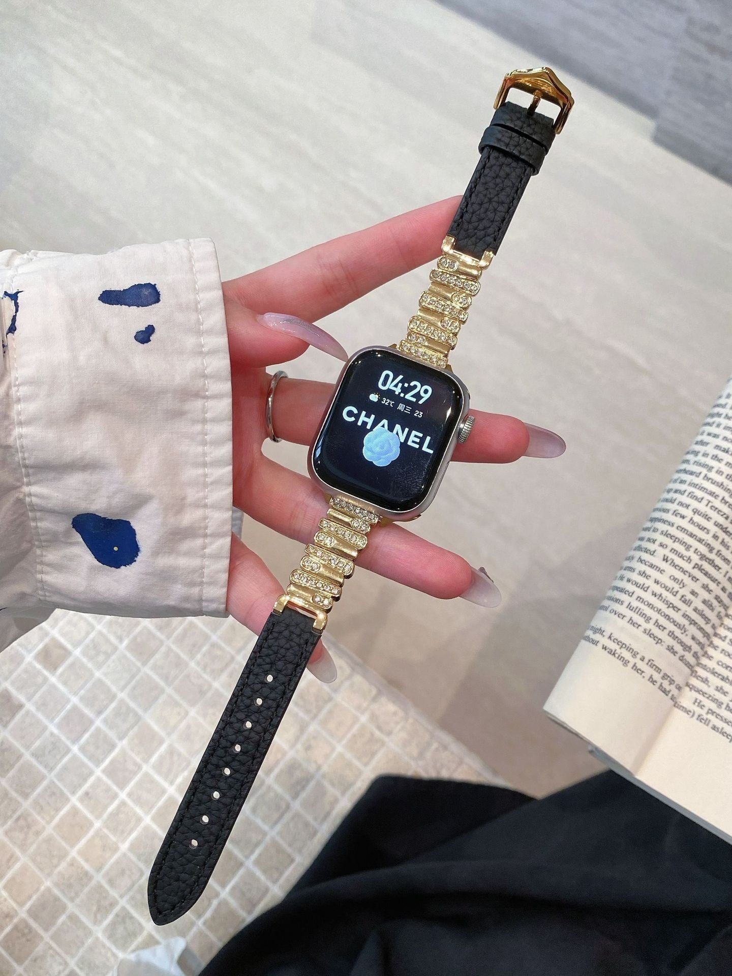 Irregular Rhinestone Embellished Leather Strap for Apple Watch 4/5/6/7/8/9/S10 Watch Band Apple Watch Band